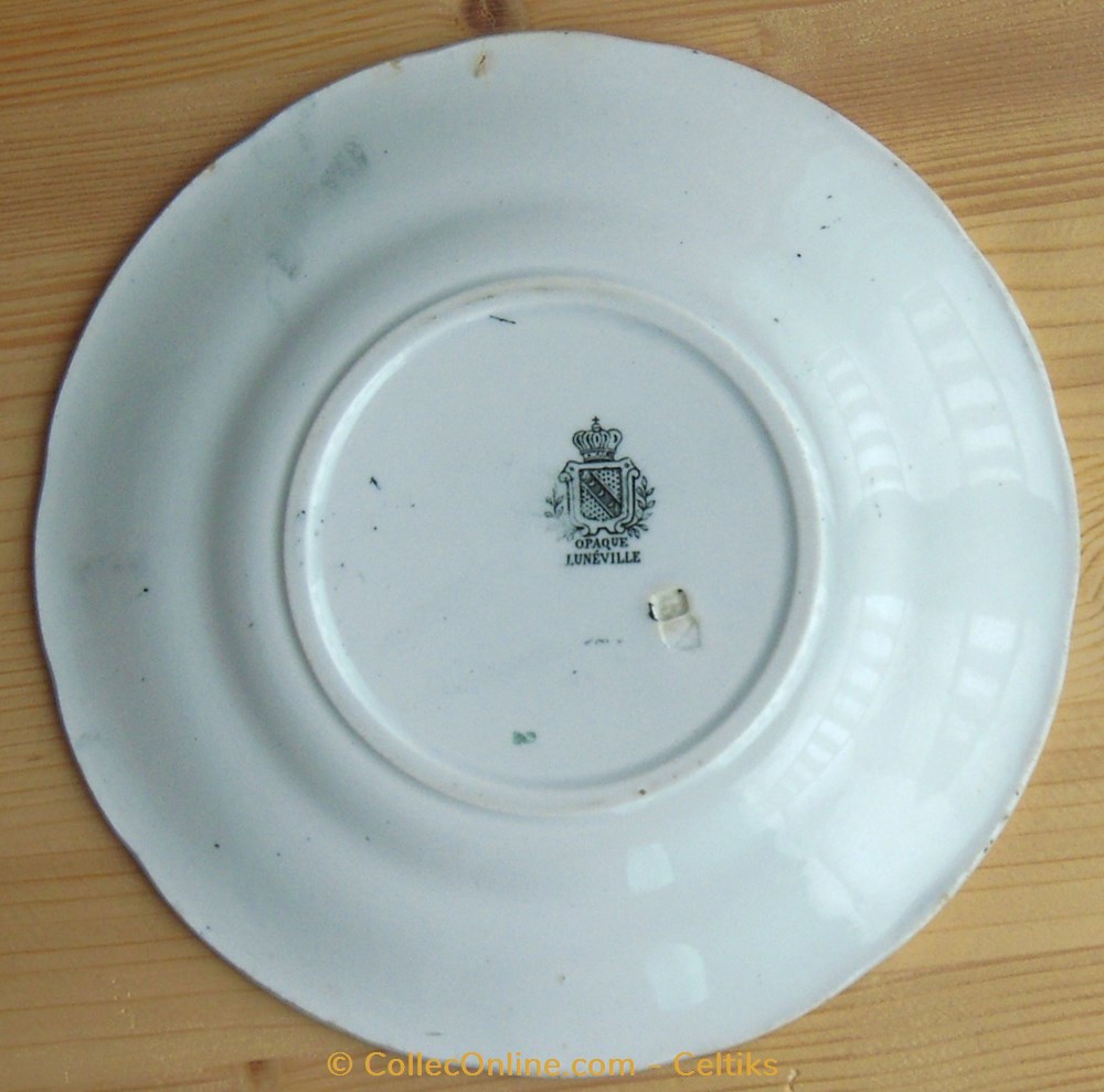 VAISSELLE - le drapeau FRANCAIS art de la table argenterie assiettes plats vaisselle le drapeau francais