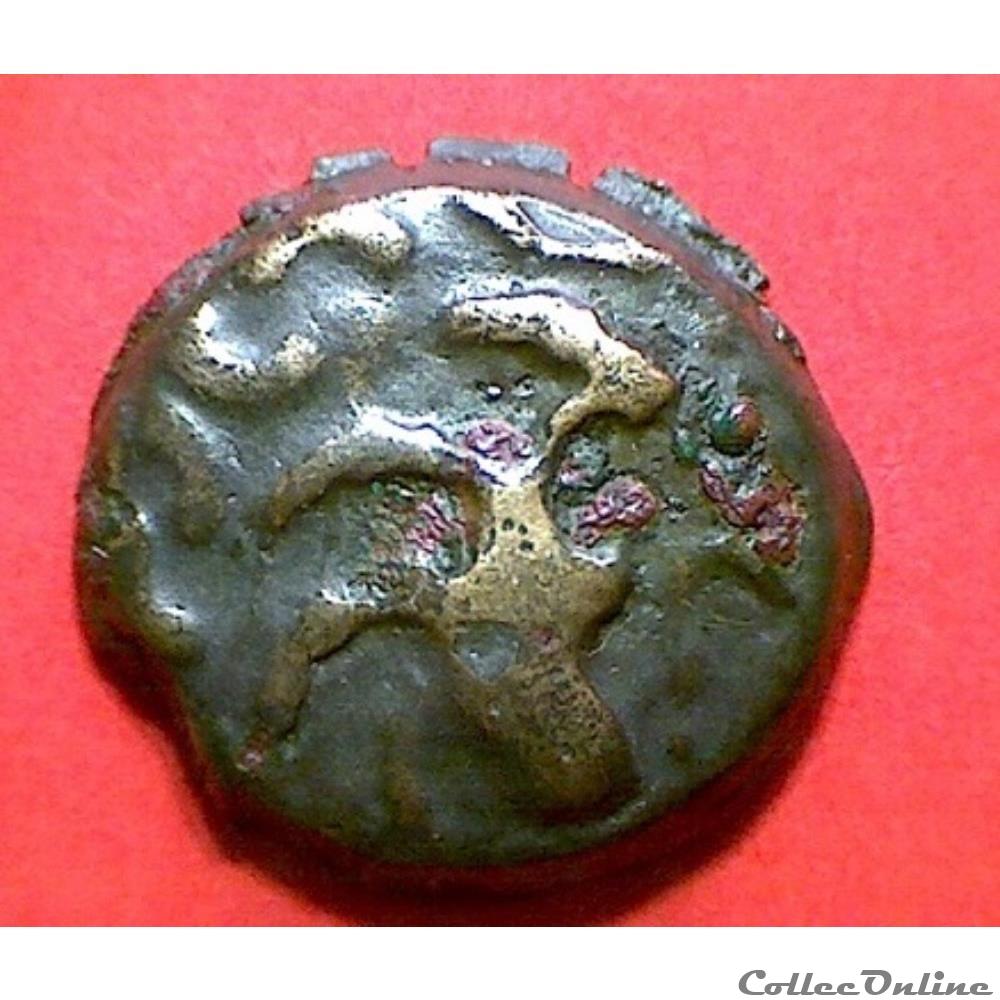 série 538 DT 2608 bronze au loup tête à droite monnaie antique gauloise serie 538 dt 2608 bronze au loup tete a droite