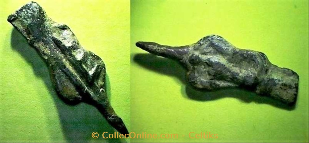 manque de métal - potin à la tête casquée et au trois mèches monnaie antique av jc ap gauloise manque de metal potin a la tete casquee et au trois meches