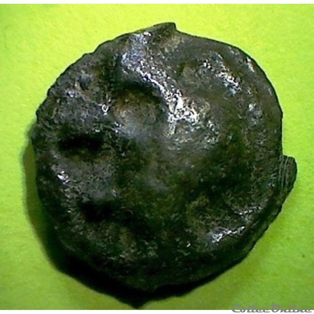 série 1139 potin à la tête diabolique monnaie antique gauloise serie 1139 potin a la tete diabolique