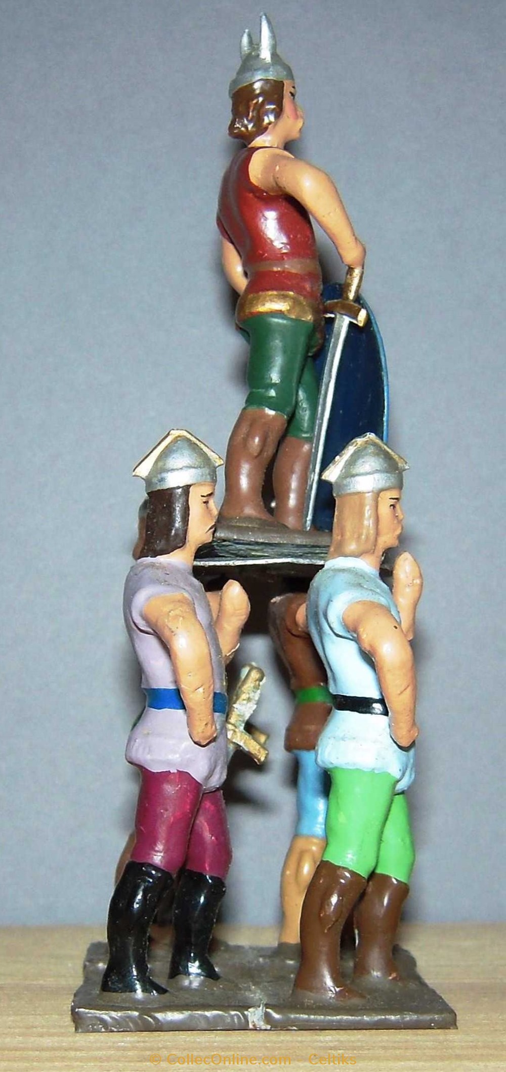CBG MIGNOT 2 figurines autres cbg mignot