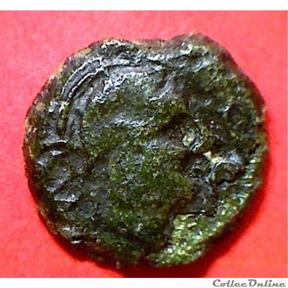 Série 469 DT 2504 bronze à la tête casquée et au cheval monnaie antique gauloise serie 469 dt 2504 bronze a la tete casquee et au cheval