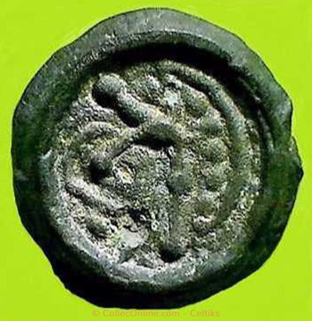 bronze ATISIOS / REMOS - classe 3 3 monnaies antiques celtes bronze atisios remos classe 3