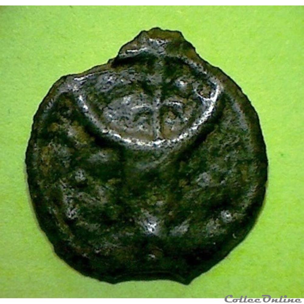 monnaie antique gauloise potin au bucrane et au cavalier