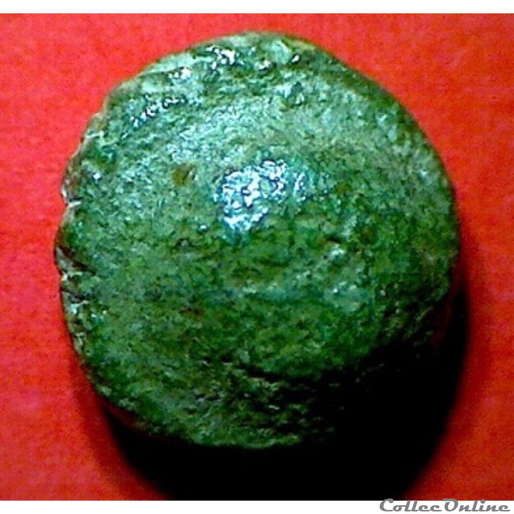 série 493 DT 2542 var quart de statère globulaire au segment en bronze monnaie antique gauloise serie 493 dt 2542 var quart de statere globulaire au segment en bronze