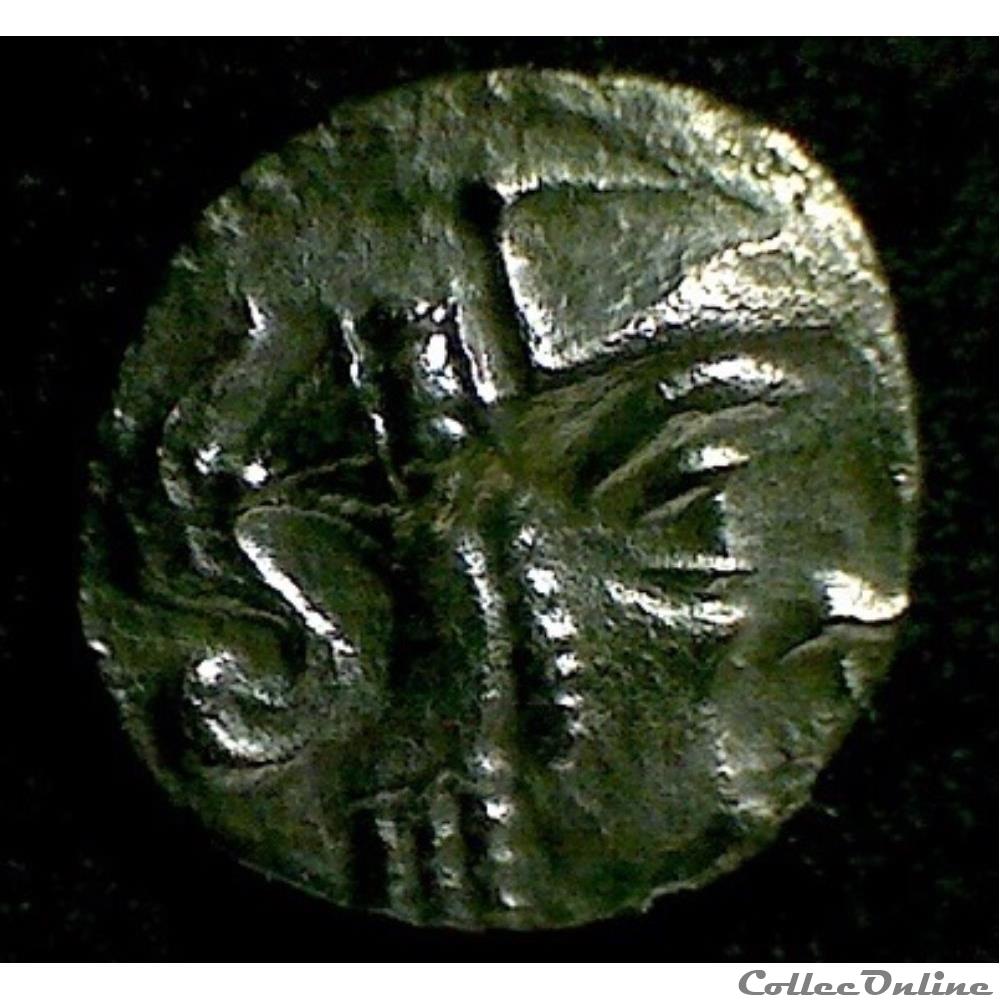 DT série 377 minimi à la tête de pallas monnaie antique gauloise dt serie 377 minimi a la tete de pallas