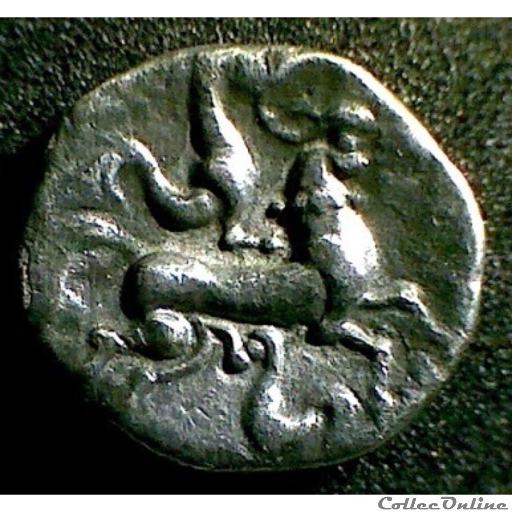 DT série 377 minimi d'argent à la tête de Pallas aux oiseaux monnaie antique gauloise dt serie 377 minimi argent a la tete de pallas aux oiseaux