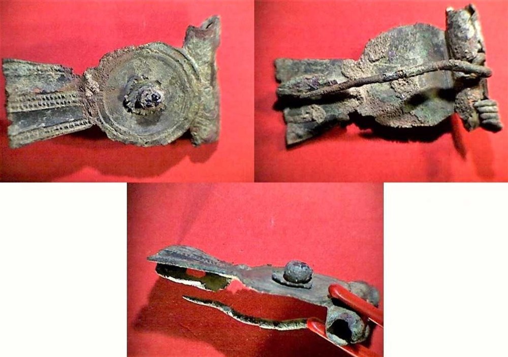 fibule art antiquites archeologie europe fibule