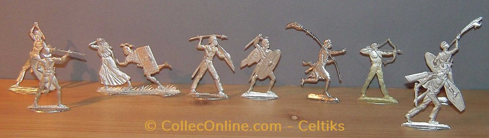 plat d'étain 3 figurines autres plat etain 3