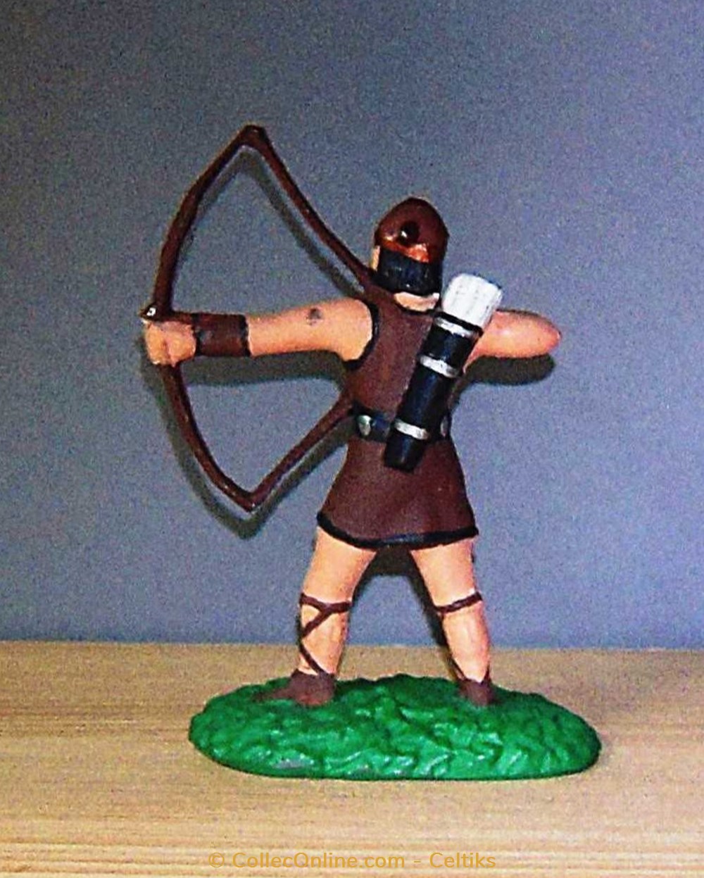 figurines historique antiquite plomb archer gaulois