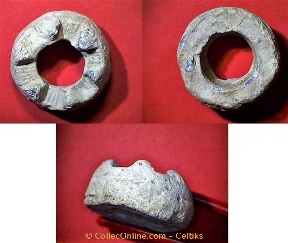 art antiquites archeologie europe fusaiole couronne plate