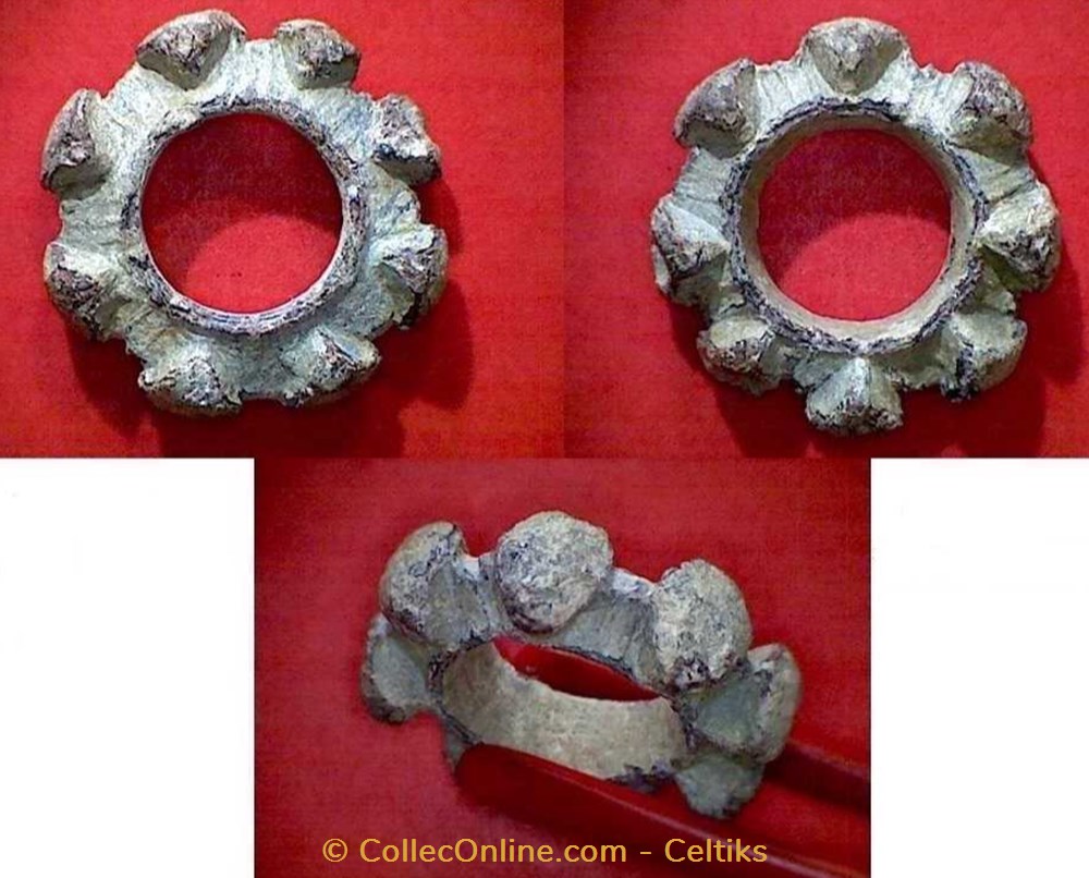 art antiquites archeologie europe fusaiole avec motif