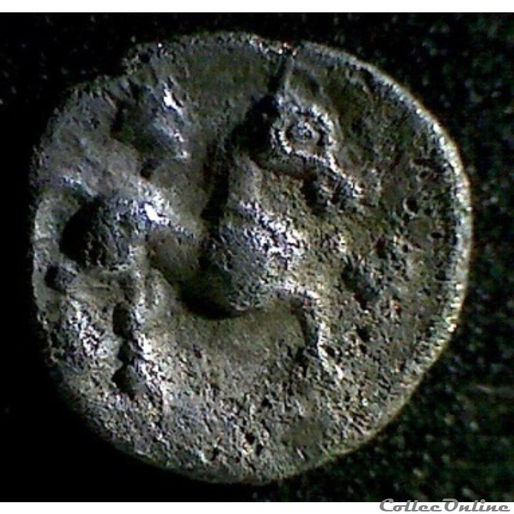 Série 1286 DT 3700 fraction au cheval et à la tête coupée monnaie antique gauloise serie 1286 dt 3700 fraction au cheval et a la tete coupee