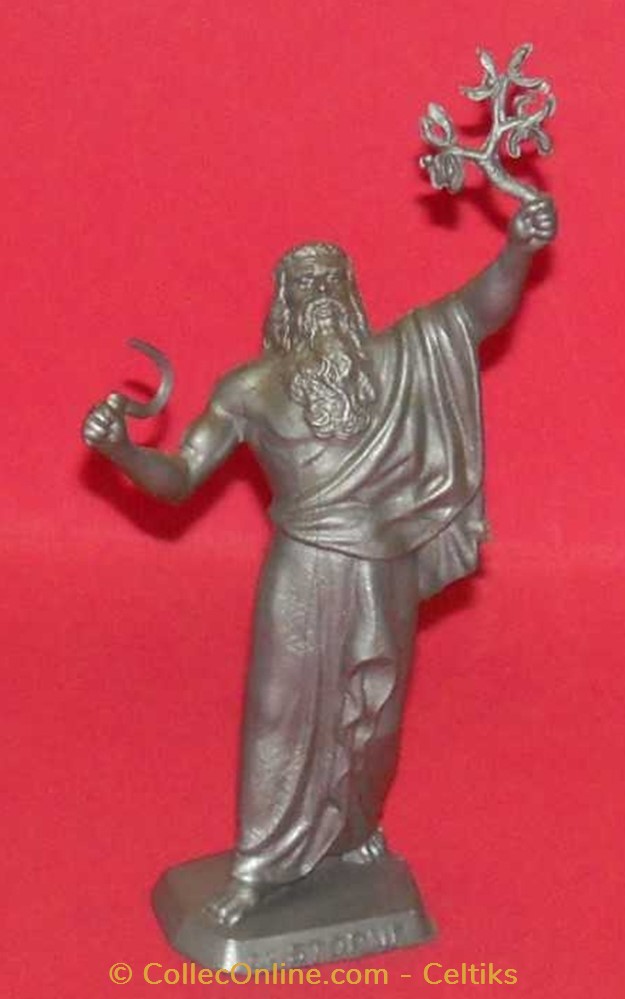 STORME - 2 figurines autres storme 2