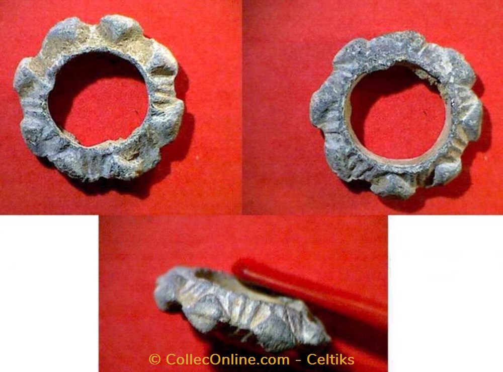 art antiquites archeologie europe fusaiole avec motif