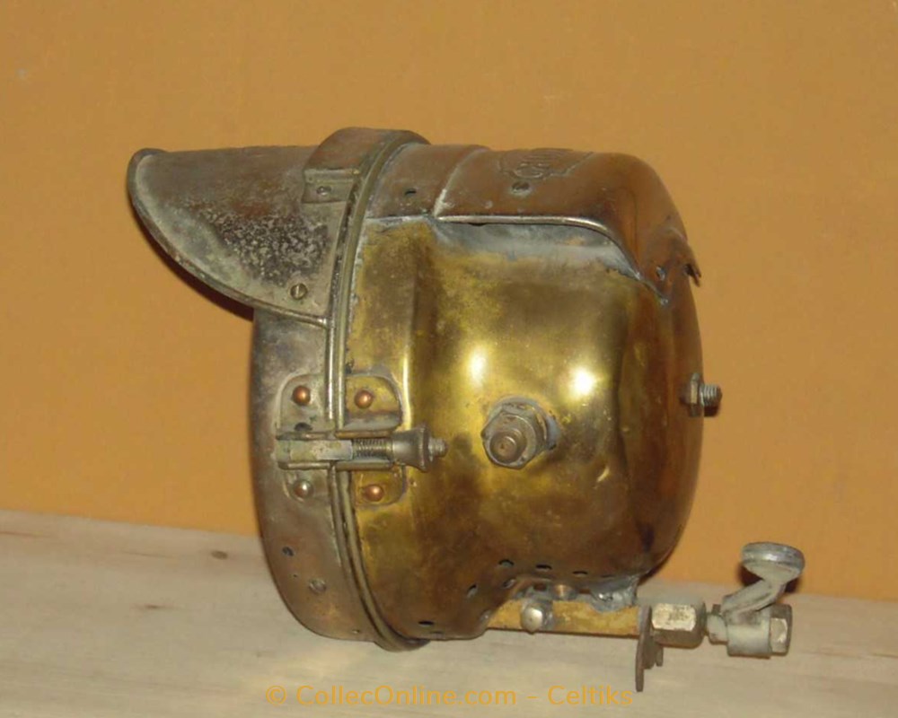 transports phare a acetylene de voiture