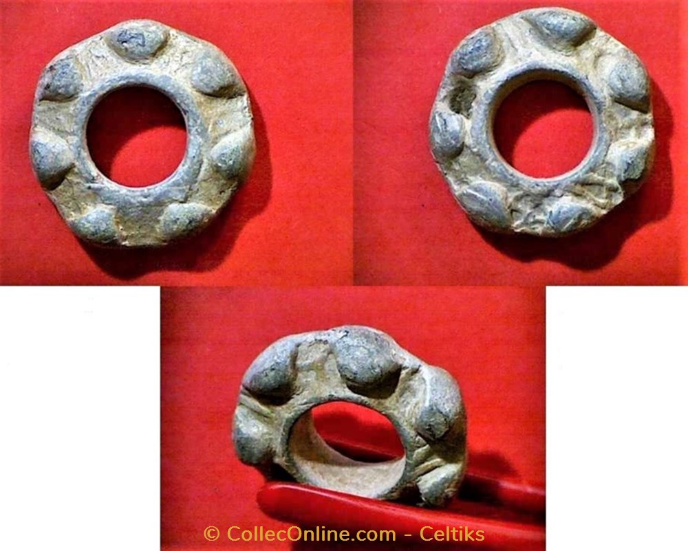art antiquites archeologie europe fusaiole avec motif