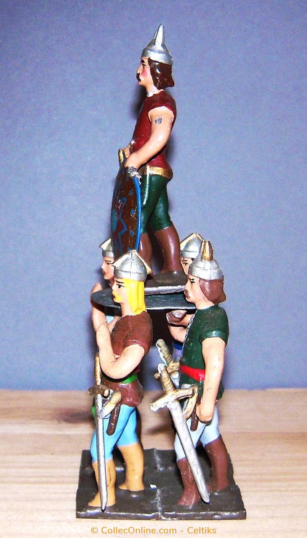 CBG MIGNOT 4 figurines autres cbg mignot
