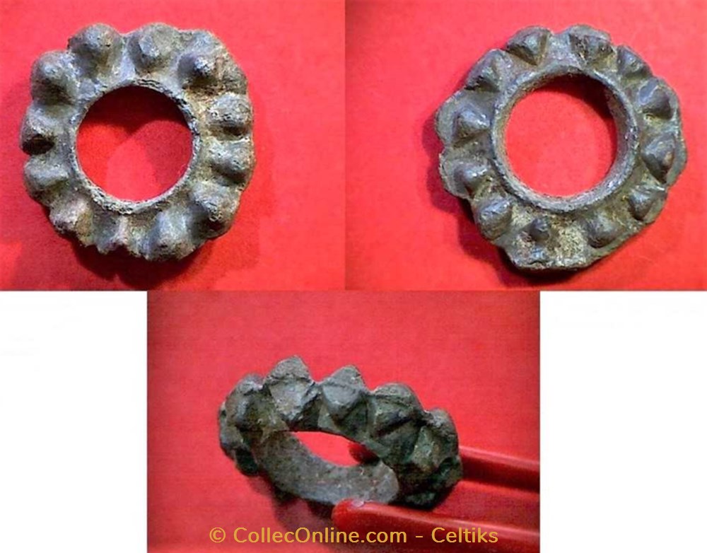 art antiquites archeologie europe fusaiole 12 cabochons