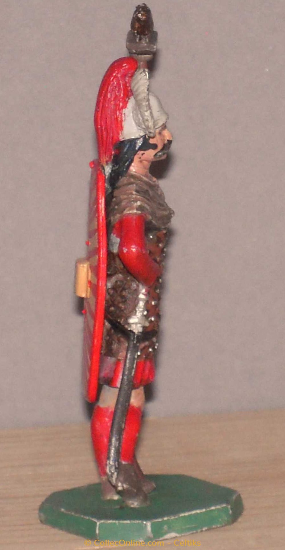 figurines autres rose miniatures