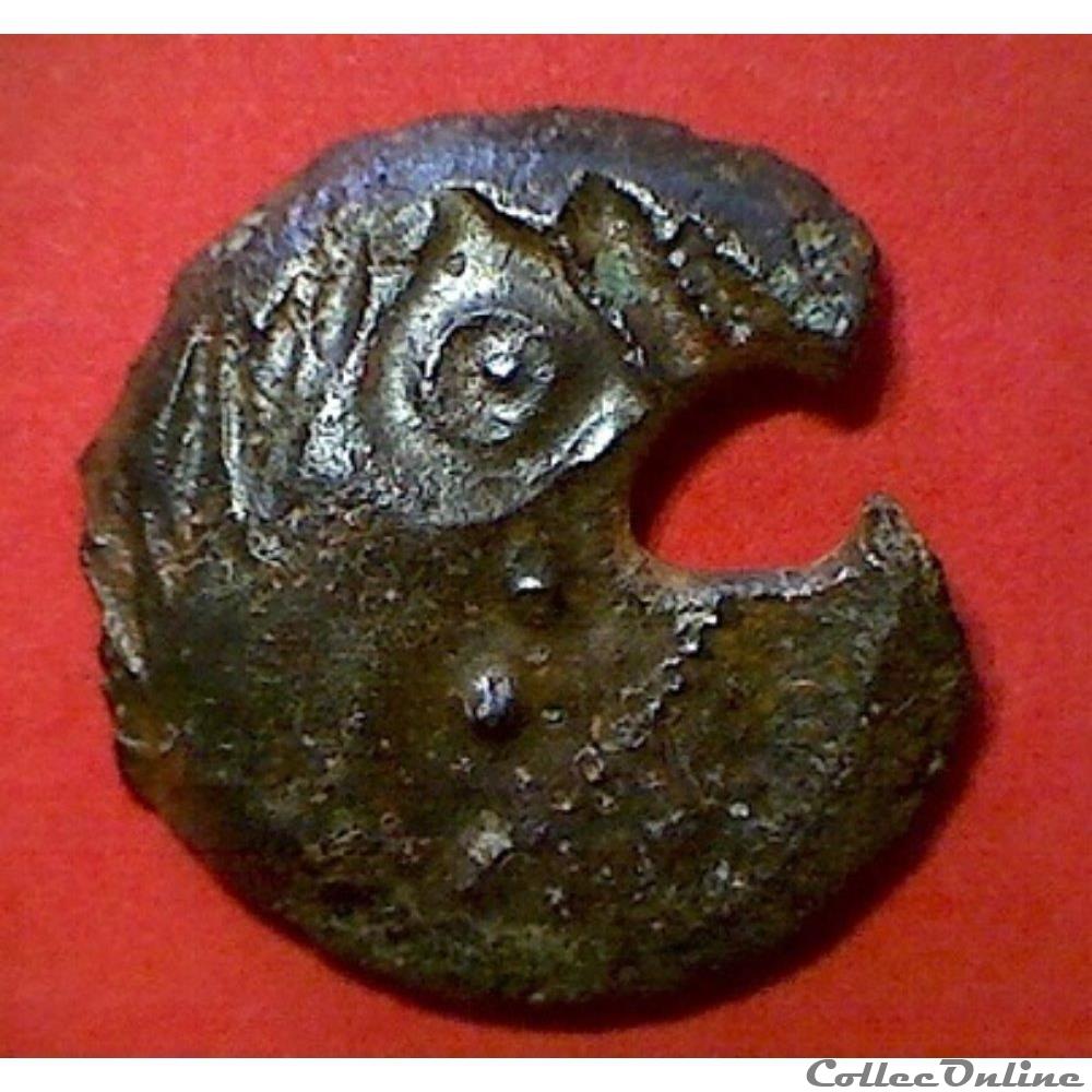 série 556 DT 2638 bronze INS à l'oiseau et au vase monnaie antique gauloise serie 556 dt 2638 bronze ins a oiseau et au vase