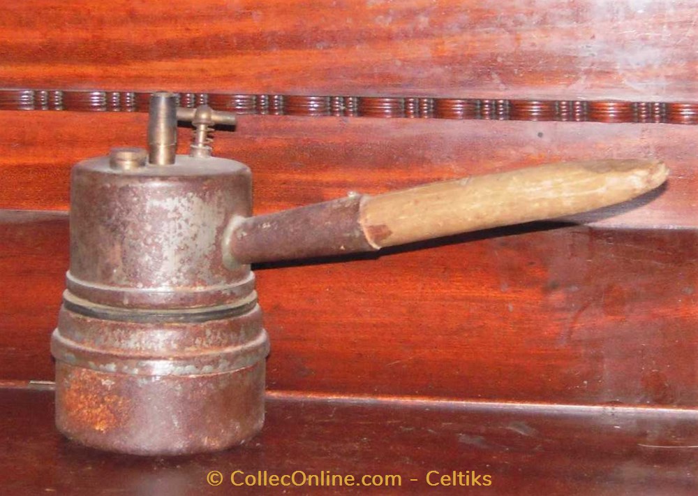 art antiquites eclairage ancien mine lampe a carbure de champignonniste