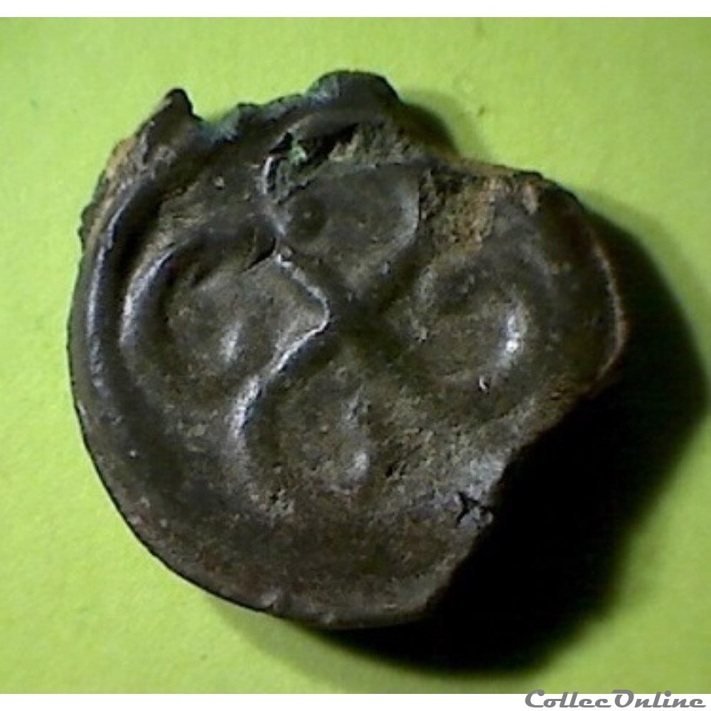 série 1127 DT 3502 potin au swastika tête à droite monnaie antique gauloise serie 1127 dt 3502 potin au swastika tete a droite