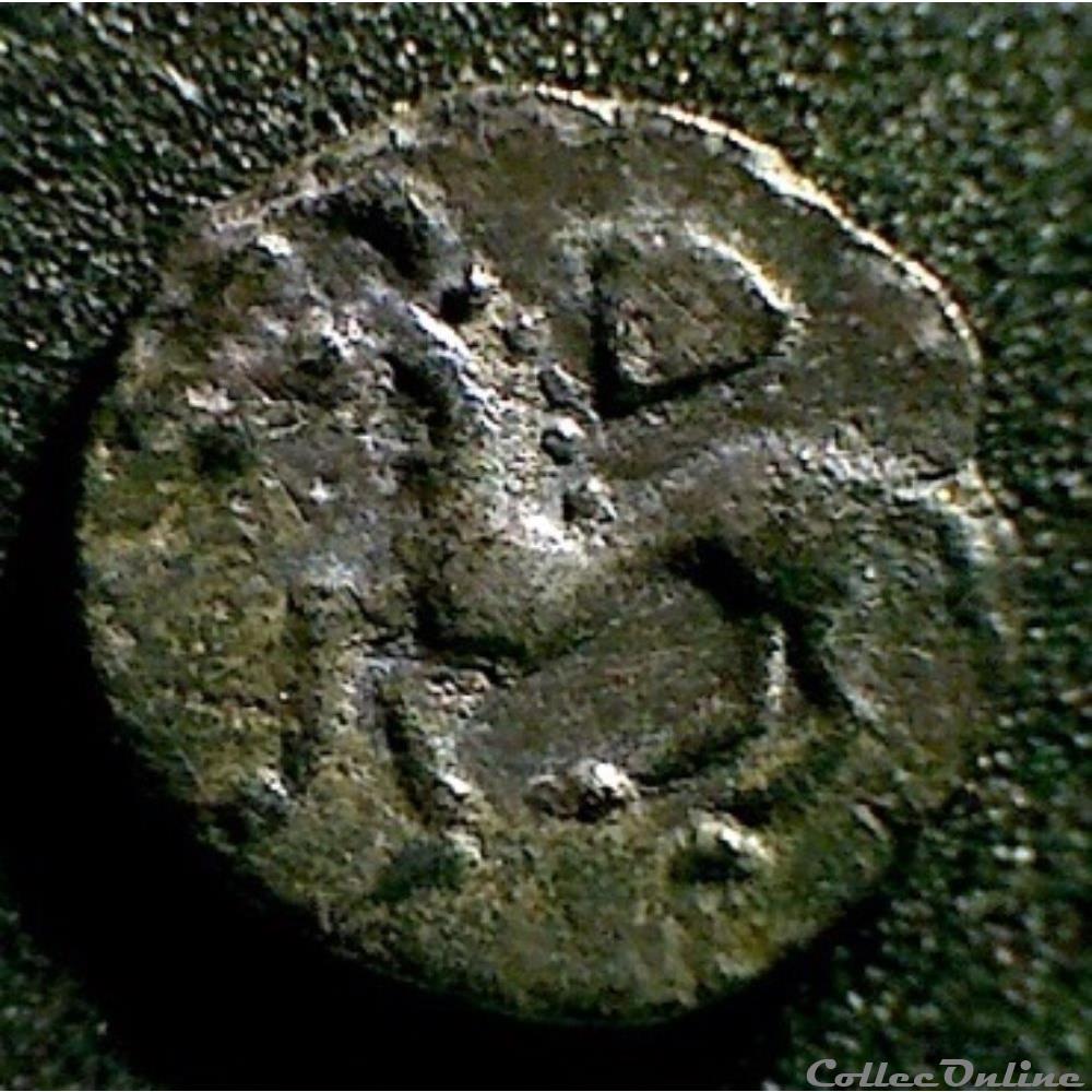 série 1286 DT 3709 var fraction au cheval et au triangle monnaie antique gauloise serie 1286 dt 3709 var fraction au cheval et au triangle