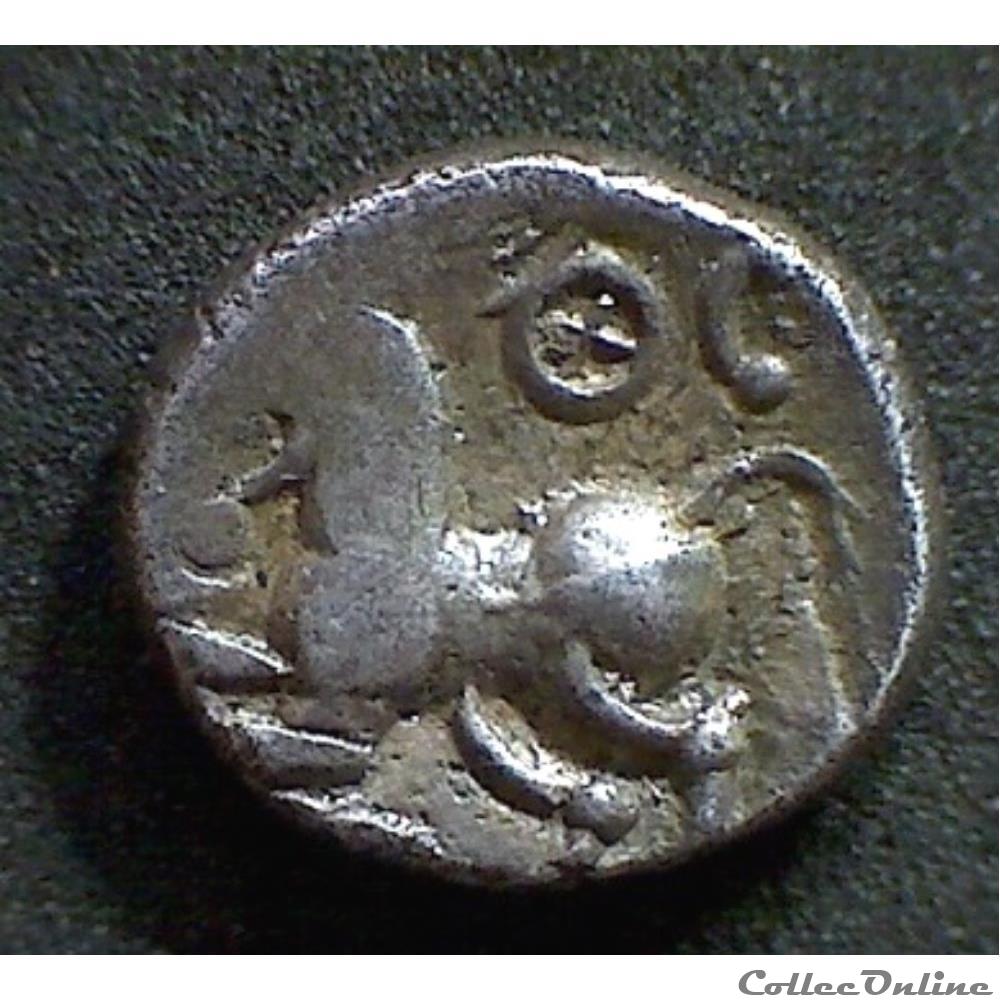 monnaie antique gauloise serie 881 dt 3189 var quinaire a la tete casquee