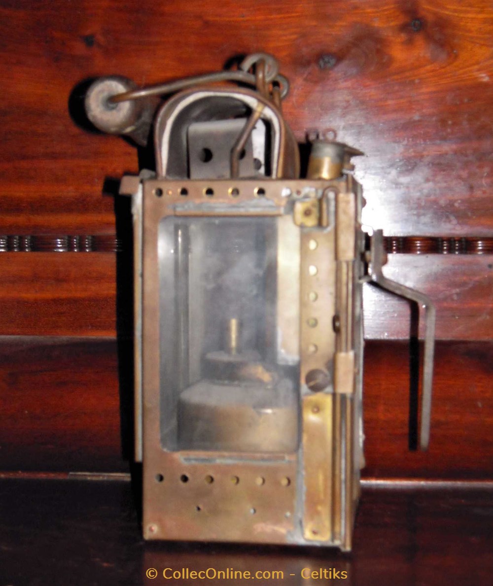 transports lampe a carbure train