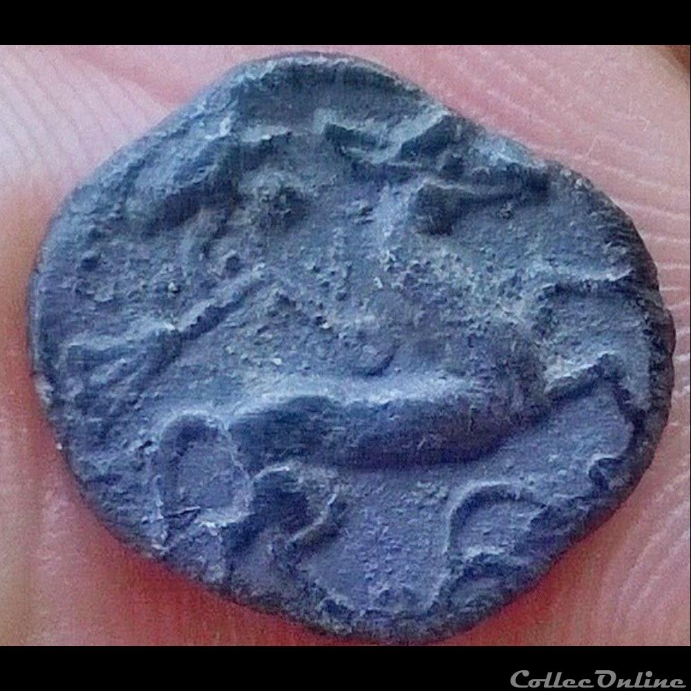 DT série 377 minimi à la tête de Pallas monnaie antique gauloise dt serie 377 minimi a la tete de pallas