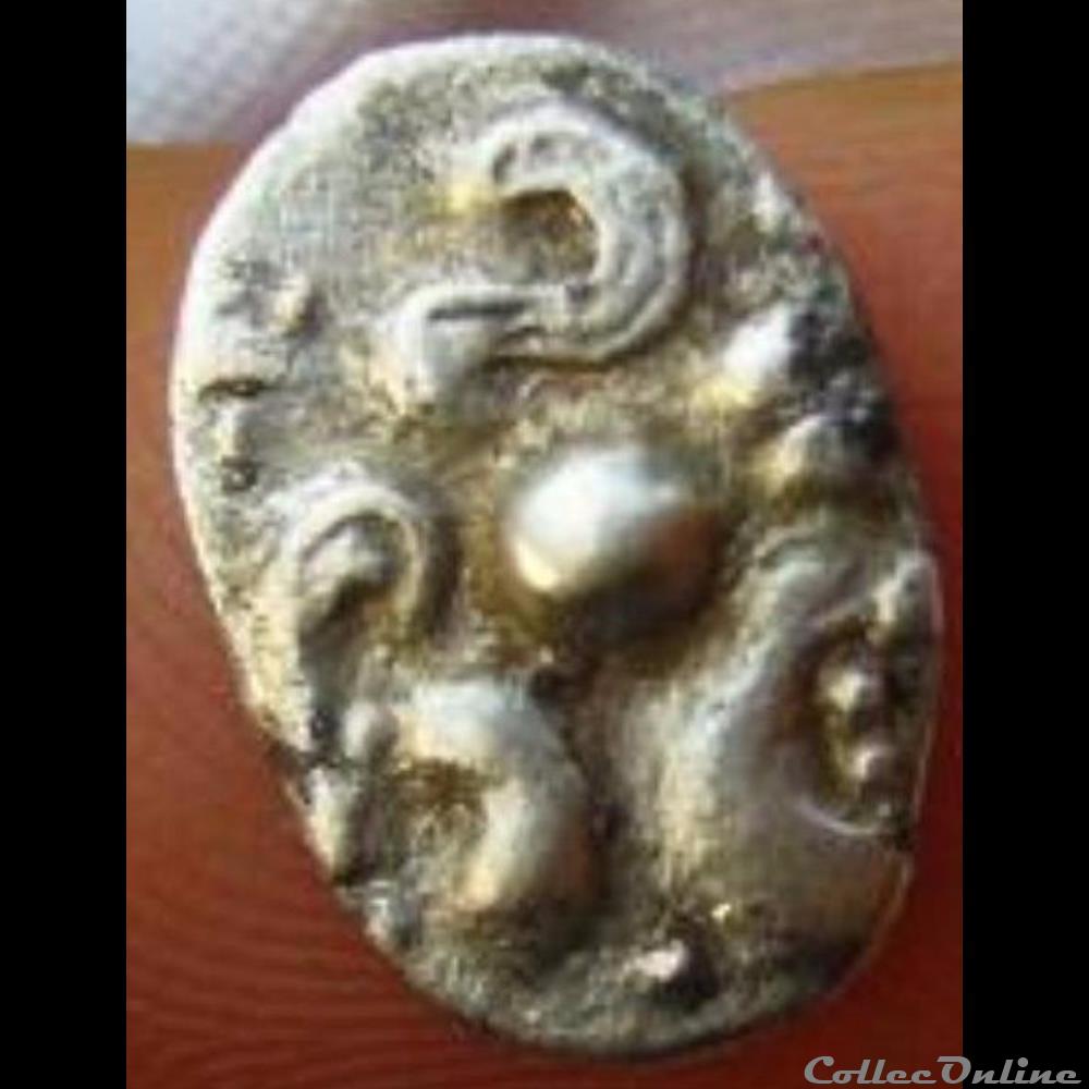 DT série 377 minimi à la tête de Pallas monnaie antique gauloise dt serie 377 minimi a la tete de pallas