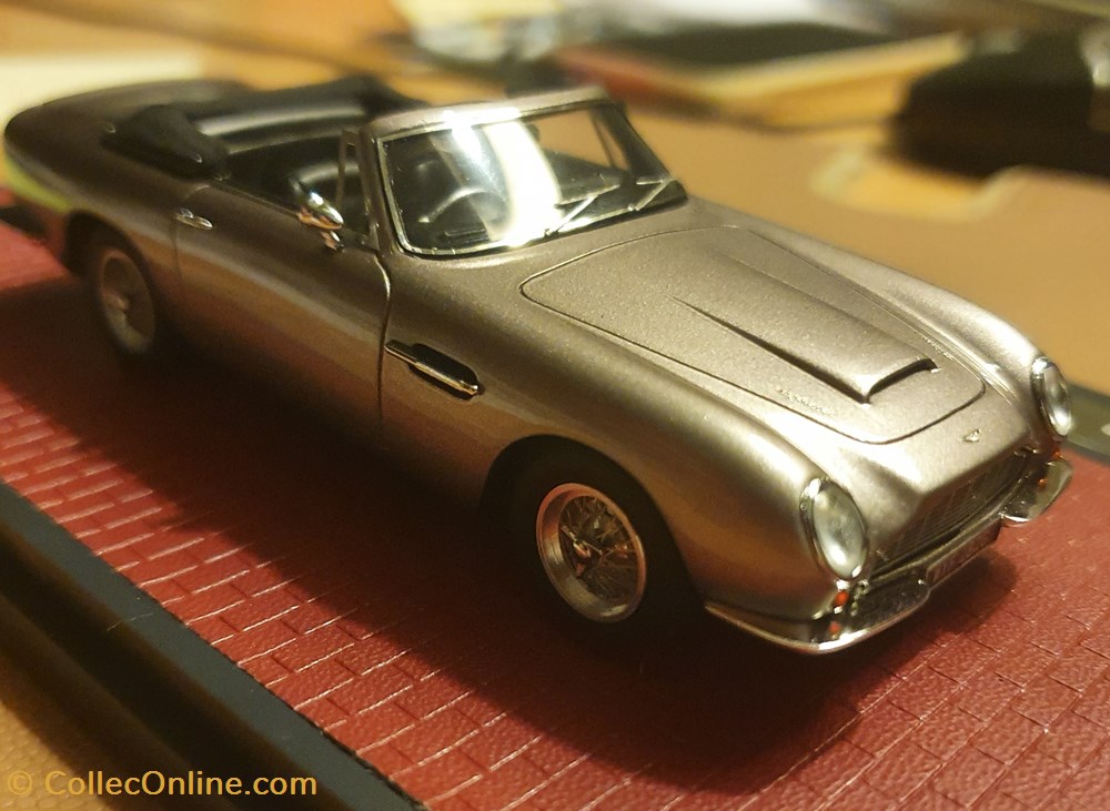 Aston Martin DB6 Volante modeles reduits voitures aston martin db6 volante
