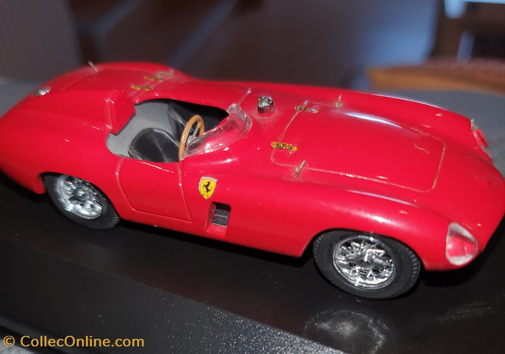 Ferrari 750 Monza Prova - Models - Cars - Color Red - Grade New