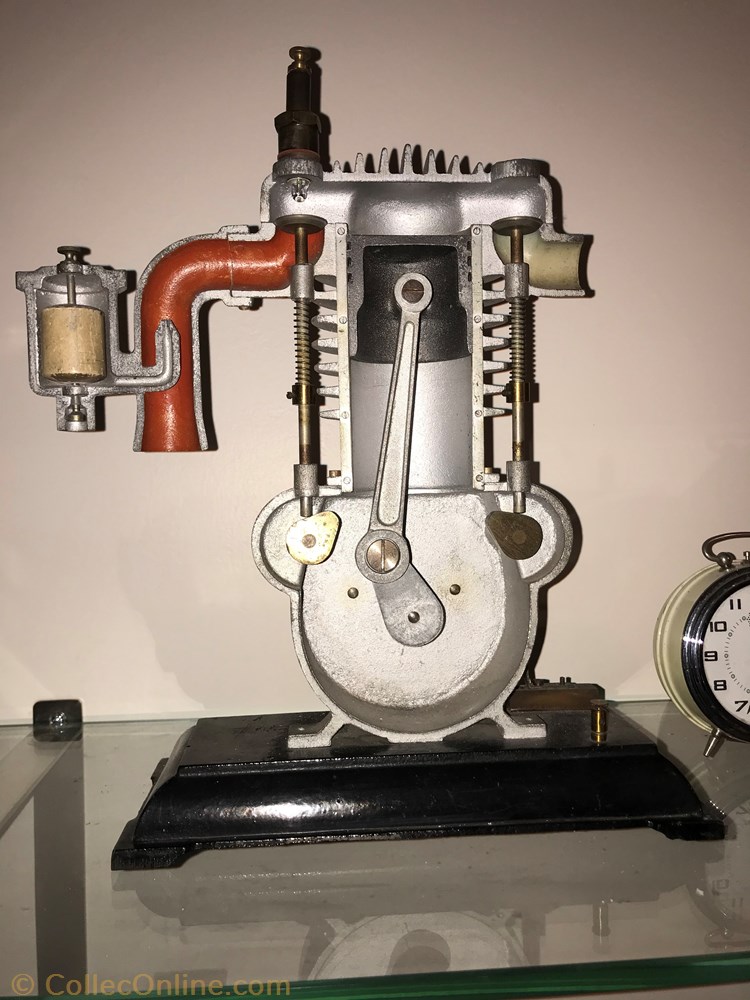 art antiquite moteur culasse plate