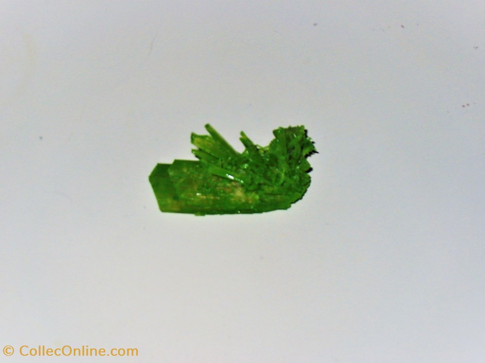 GYPSE vert mineraux meteorites selenite gypse vert