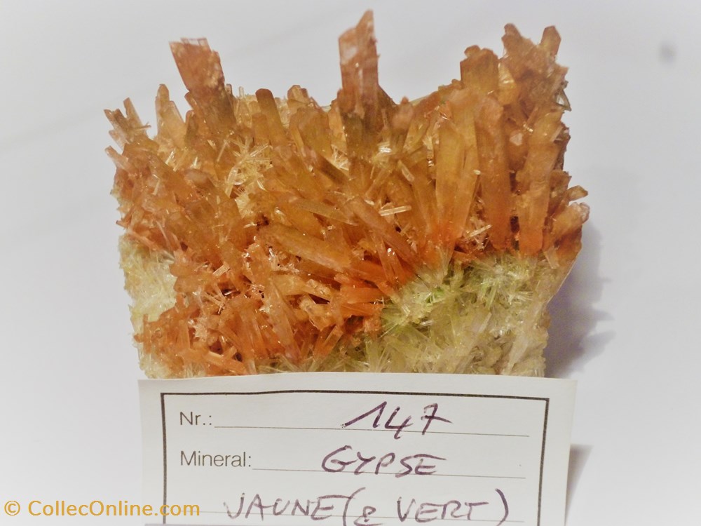 GYPSE mineraux meteorites selenite gypse
