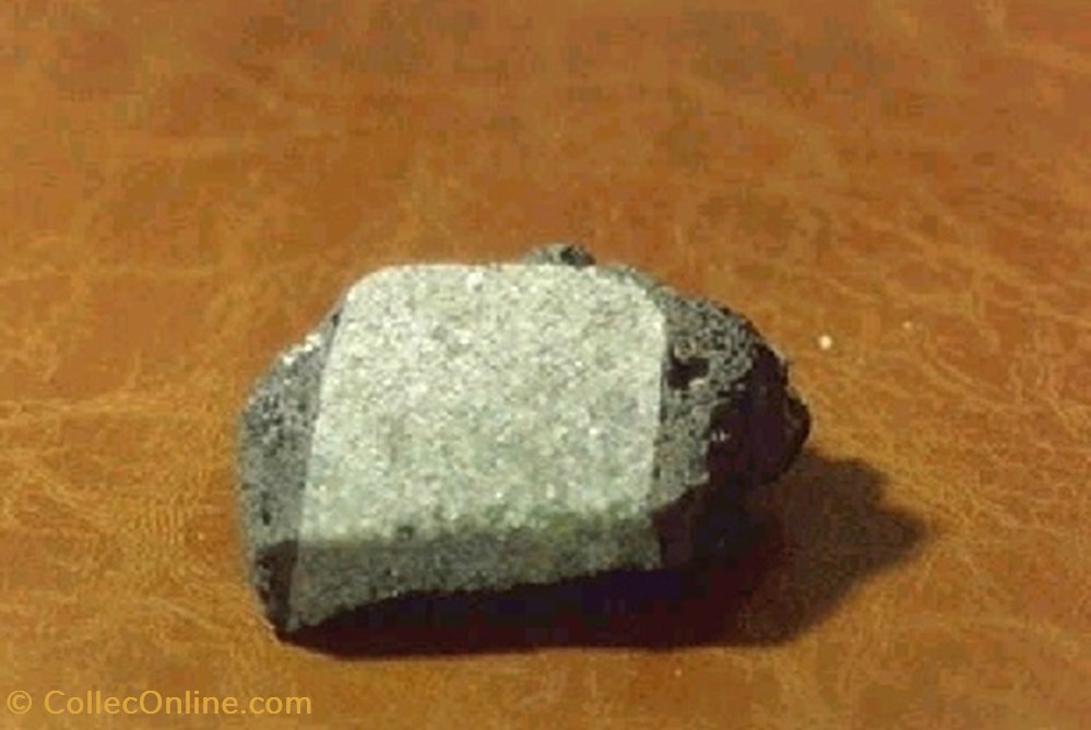 PERIDOT mineraux meteorites peridot