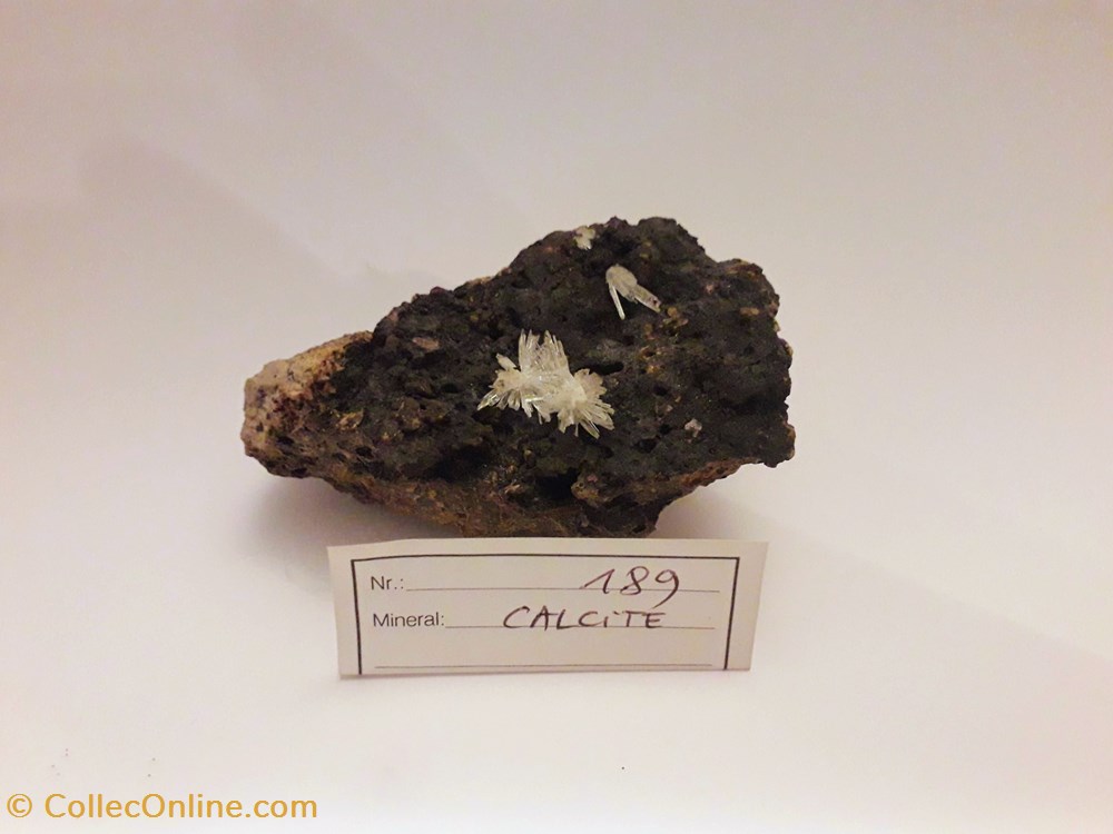 CALCITE de Chastreix mineraux meteorites calcite de chastreix
