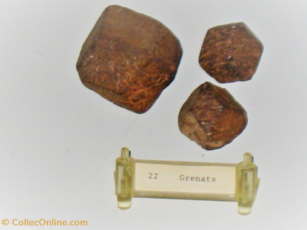 GRENATS oxydés mineraux meteorites grenats oxydes