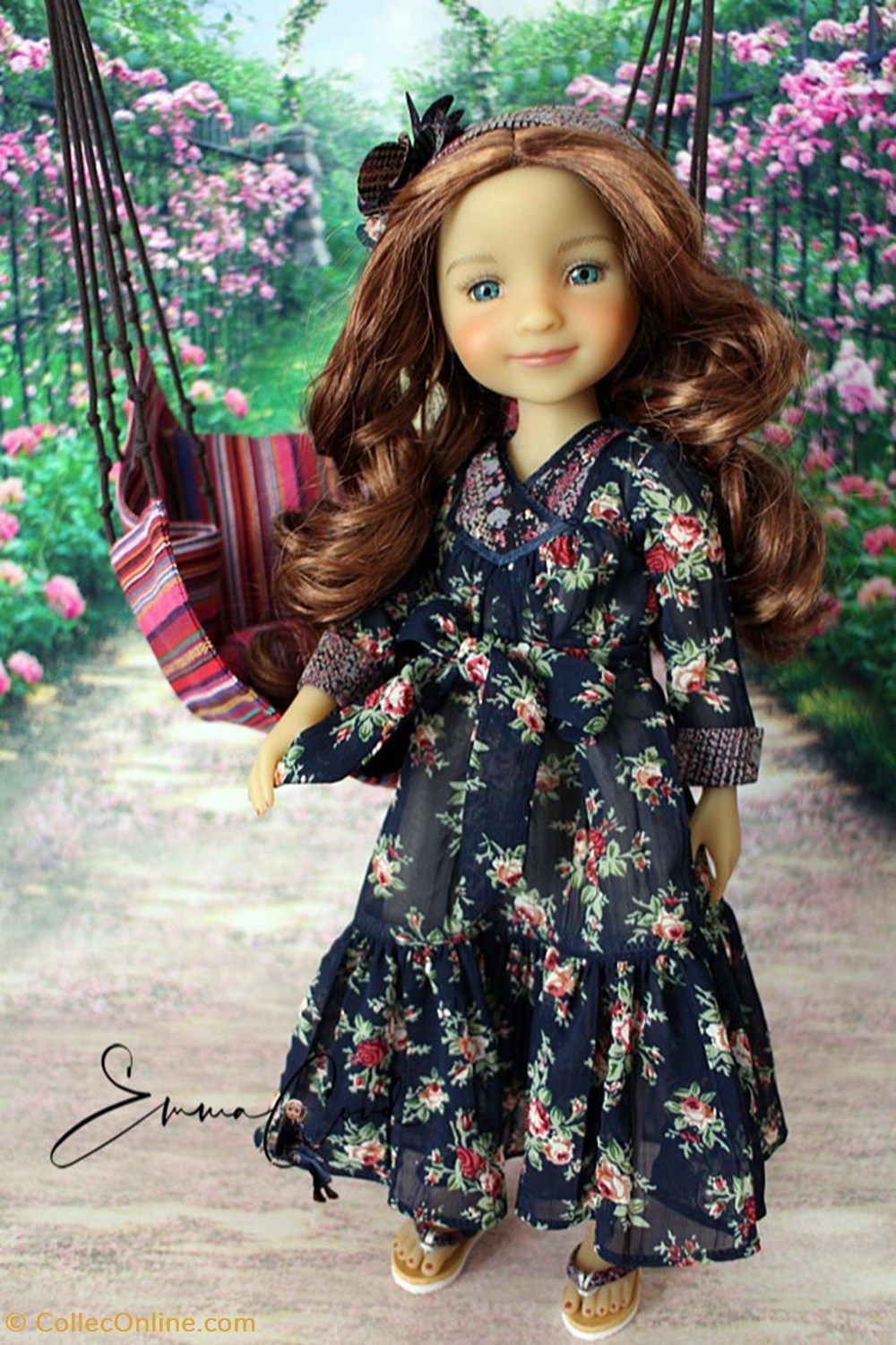 jeux de societe jouets poupees ruby red fashion friends bella cozy vacation