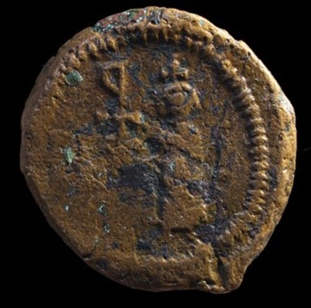 Sear 926 - Follis d'Héraclius émis à Cherson (610-641) monnaies byzantines la dynastie heracliide sear 926 follis heraclius emis a cherson 610 641