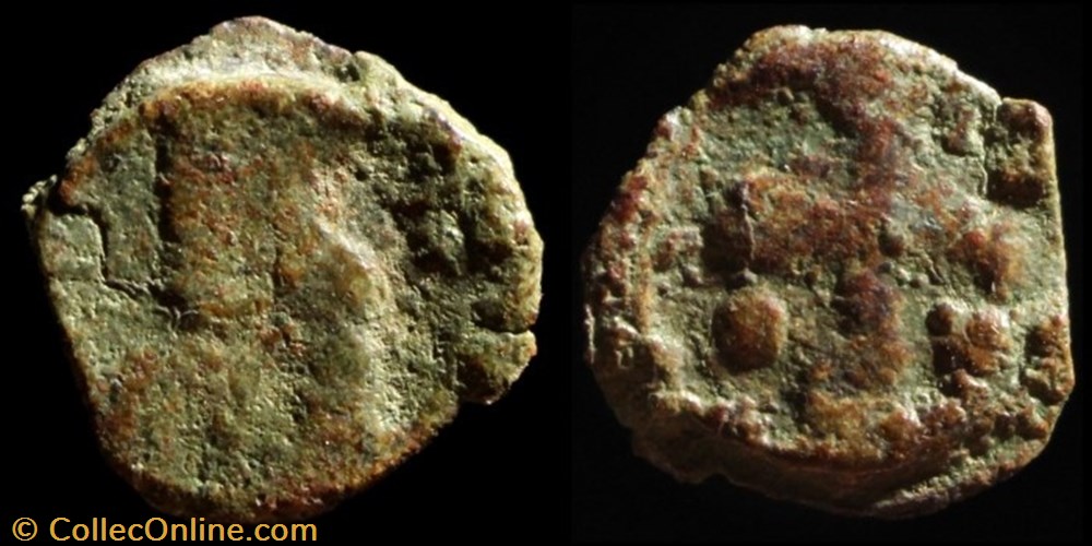 monnaie antique av jc ap byzantine petit module emis a cherson de constantin vii et romain i 945 959