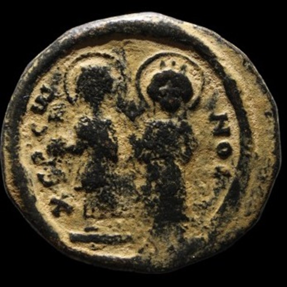 Follis de Justin II, Sophie et Tibère émis à Cherson (565-578 ap J.-C.) monnaies byzantines empire anastase maurice follis de justin ii sophie et tibere emis a cherson 565 578 ap j c