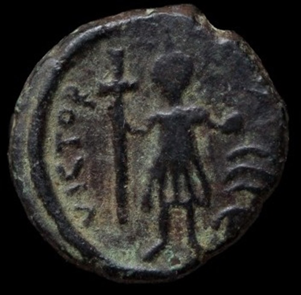Pentanummium de Justinien émis à Cherson (527-565) type AVGGGЄ monnaies byzantines l empire anastase maurice tibere pentanummium de justinien emis a cherson 527 565 type avggg