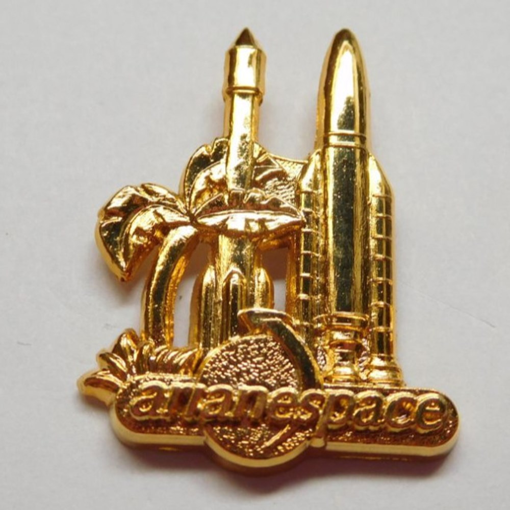 divers badges pin s arianespace
