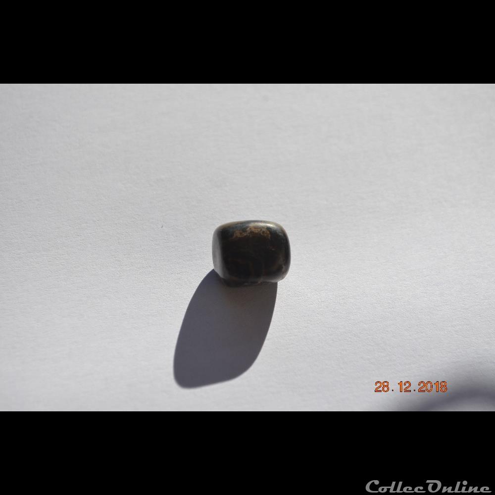 mineraux hyperstene