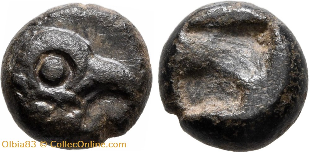 Asie Mineure / Incertaine / Diobole / Tête d'oiseau - Carré creux. monnaies antiques grecques asie mineure incertaine diobole tete oiseau carre creux