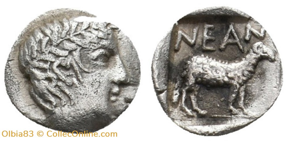 *Néandria / Obole / Tête laurée d’Apollon - Bélier à droite + N-E-A-N monnaies antiques grecques neandria obole tete lauree d apollon belier a droite n e a n