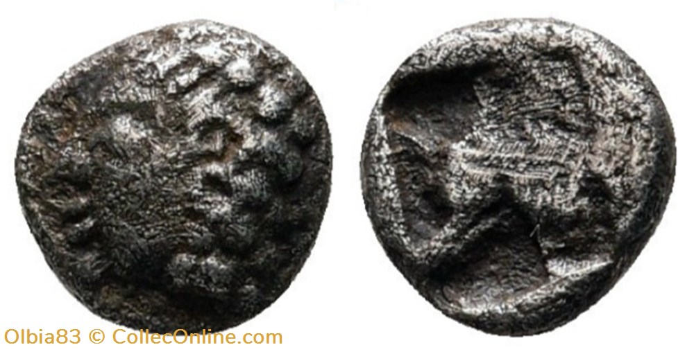 Colophon / Hémiobole / Tête chevelure globulée à gauche - Carré creux monnaies antiques grecques colophon hemiobole tete chevelure globulee a gauche carre creux